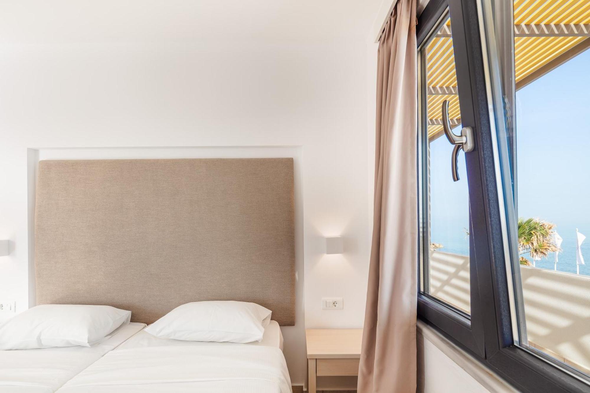 Golden Bay Boutique Hotel & Bungalows Kokkini Hani Ruang foto